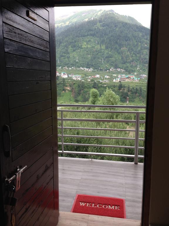 Akash Hills Hotel Manāli Zewnętrze zdjęcie